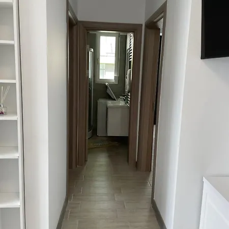 Apartman Cu 3 Alezzi Năvodari